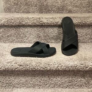 Totes Everywear Women’s Cross Slide Black Sandals Size 9 Waterproof Comfort
